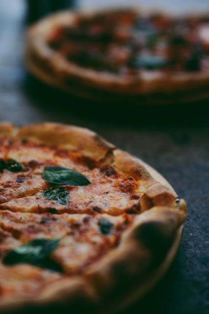 Ave Pizza Romana - a culinary journey to Italy!