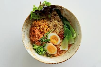 Double Dragon Restaurant: creative fusion cuisine just steps from Hôtel FABRIC